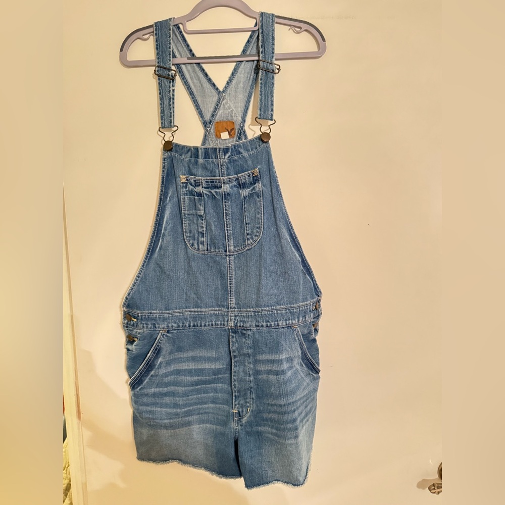 American Eagle overall shorts